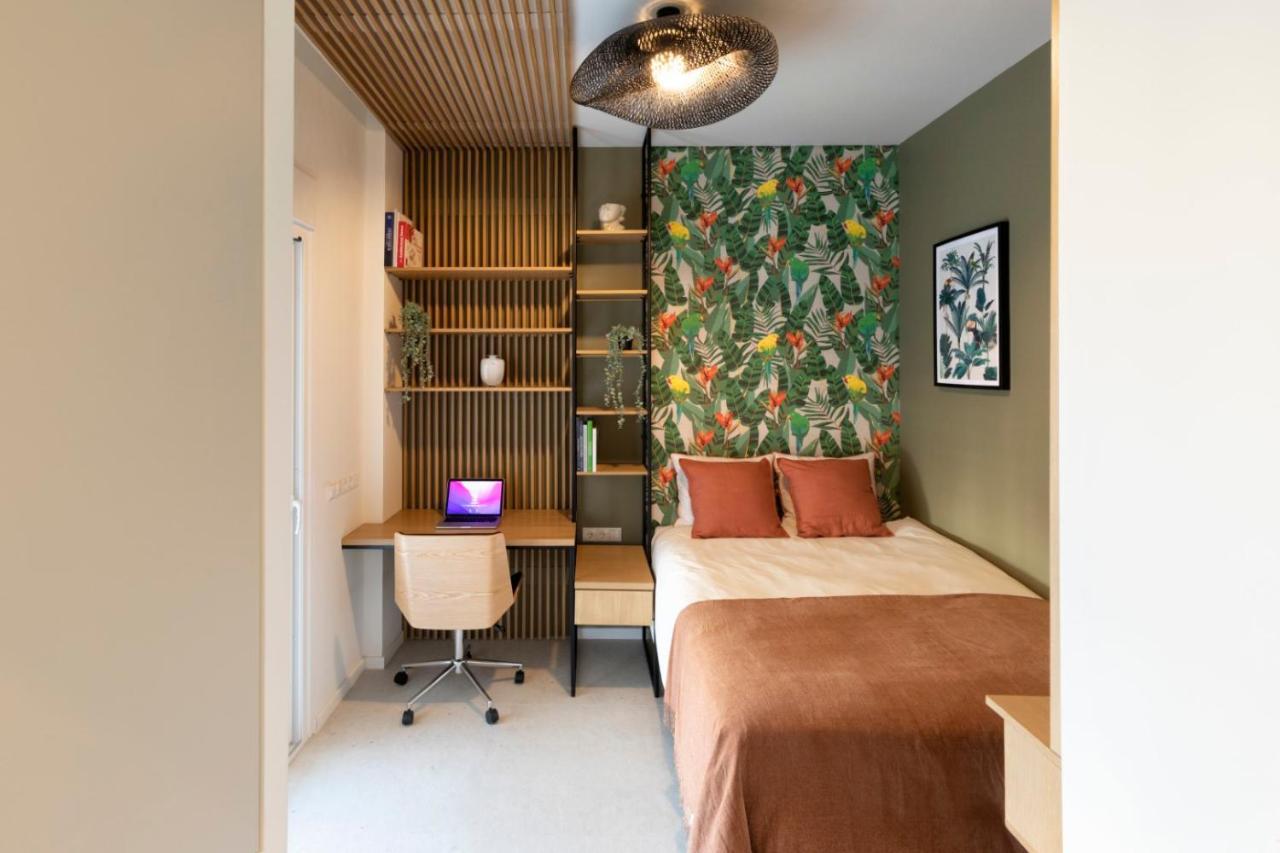 Modern 4Bd Apt Near Piraeus Port-Ath-15 Min Walk-Pirasmus Residencies Bagian luar foto