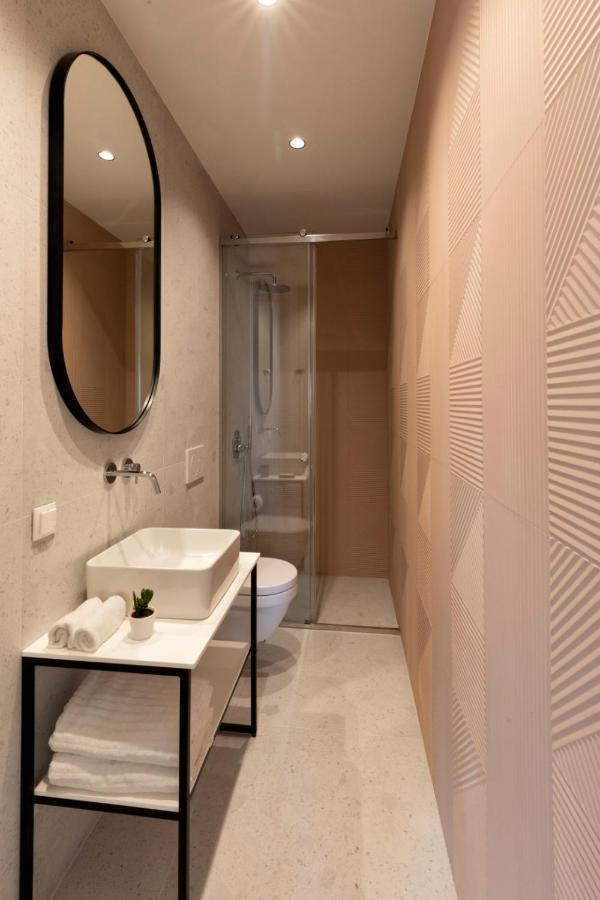 Modern 4Bd Apt Near Piraeus Port-Ath-15 Min Walk-Pirasmus Residencies Bagian luar foto