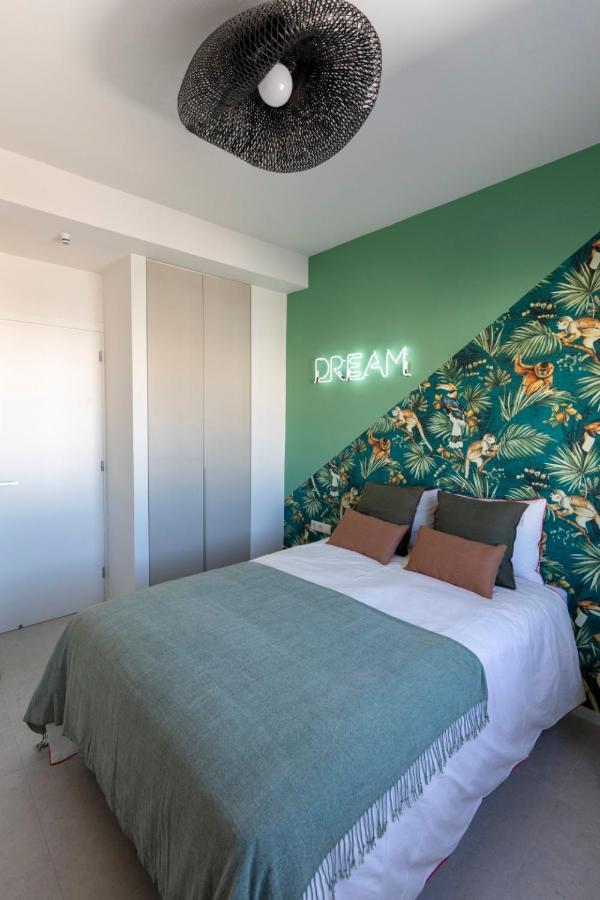 Modern 4Bd Apt Near Piraeus Port-Ath-15 Min Walk-Pirasmus Residencies Bagian luar foto