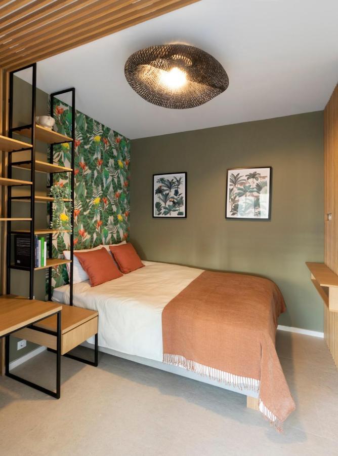 Modern 4Bd Apt Near Piraeus Port-Ath-15 Min Walk-Pirasmus Residencies Bagian luar foto